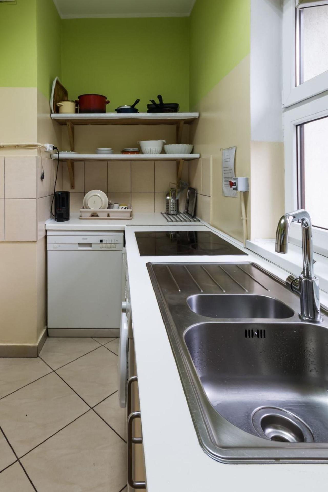 Hostel Nina Катовице Экстерьер фото