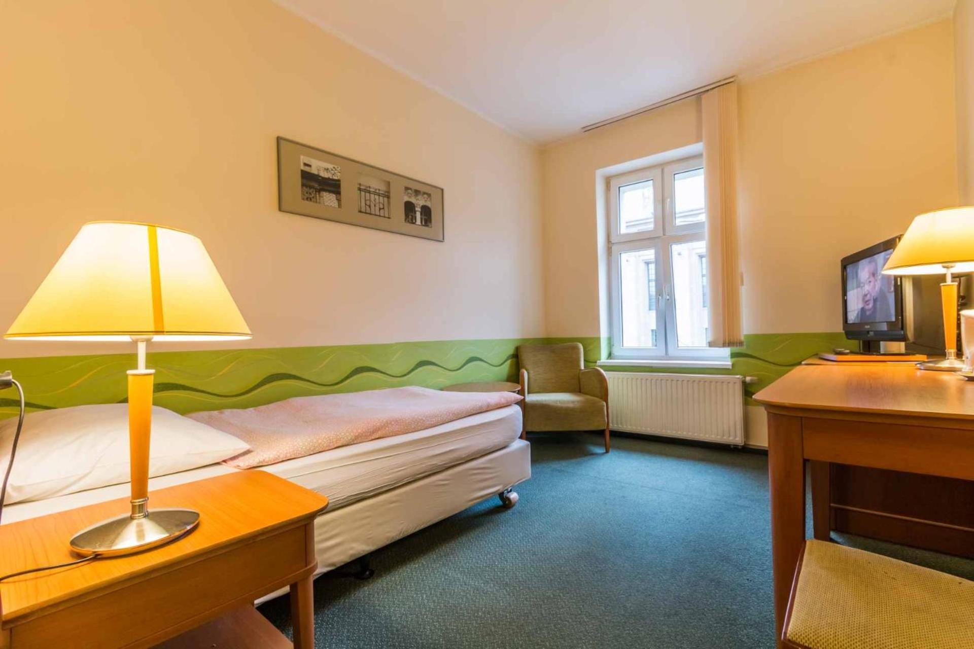 Hostel Nina Катовице Экстерьер фото